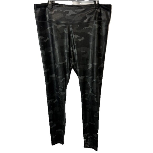 Nike Women's XXL Leggings Dri-Fit One Mid-Rise Camo Black Gym Yoga DJ6656-070 - Picture 1 of 8